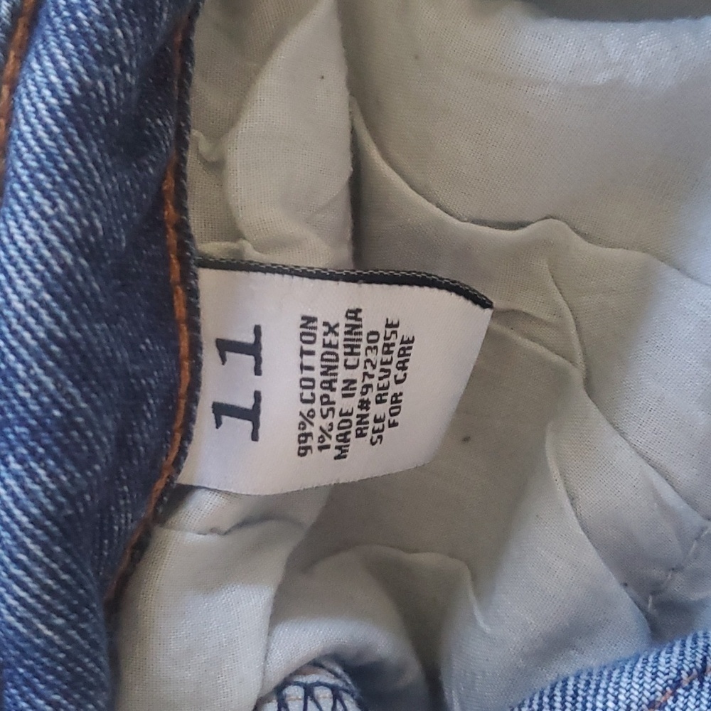 Almost Famous Distressed Jeans - Picture 8 of 8